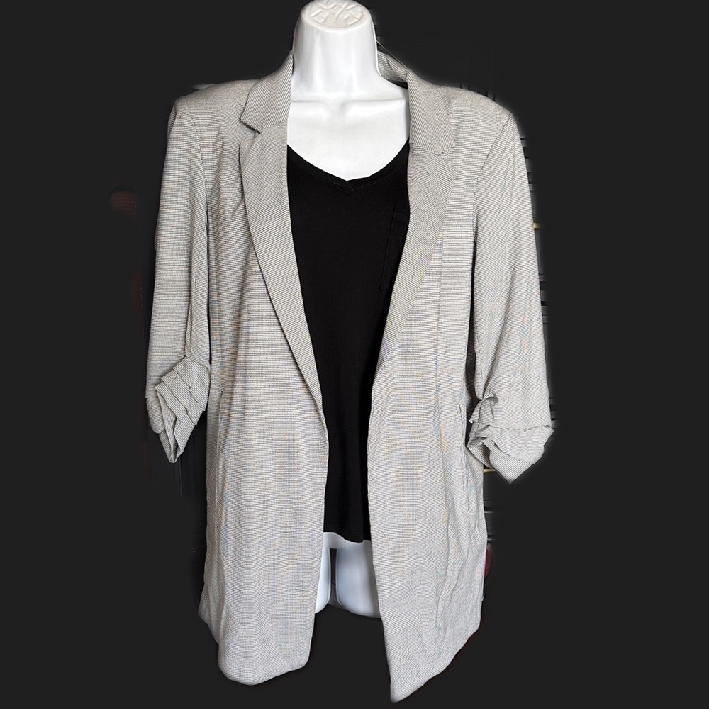 Women’s Blazer black and white by Rachel Zoe Size Large